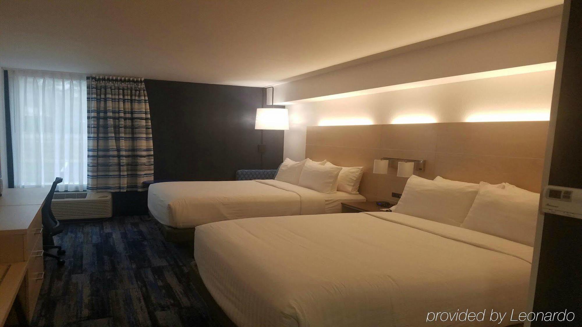 Holiday Inn Express - Williamsburg Busch Gardens Area By Ihg Екстер'єр фото